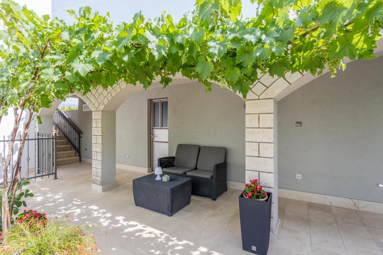 Garden Apartment Dina Split Buitenkant foto