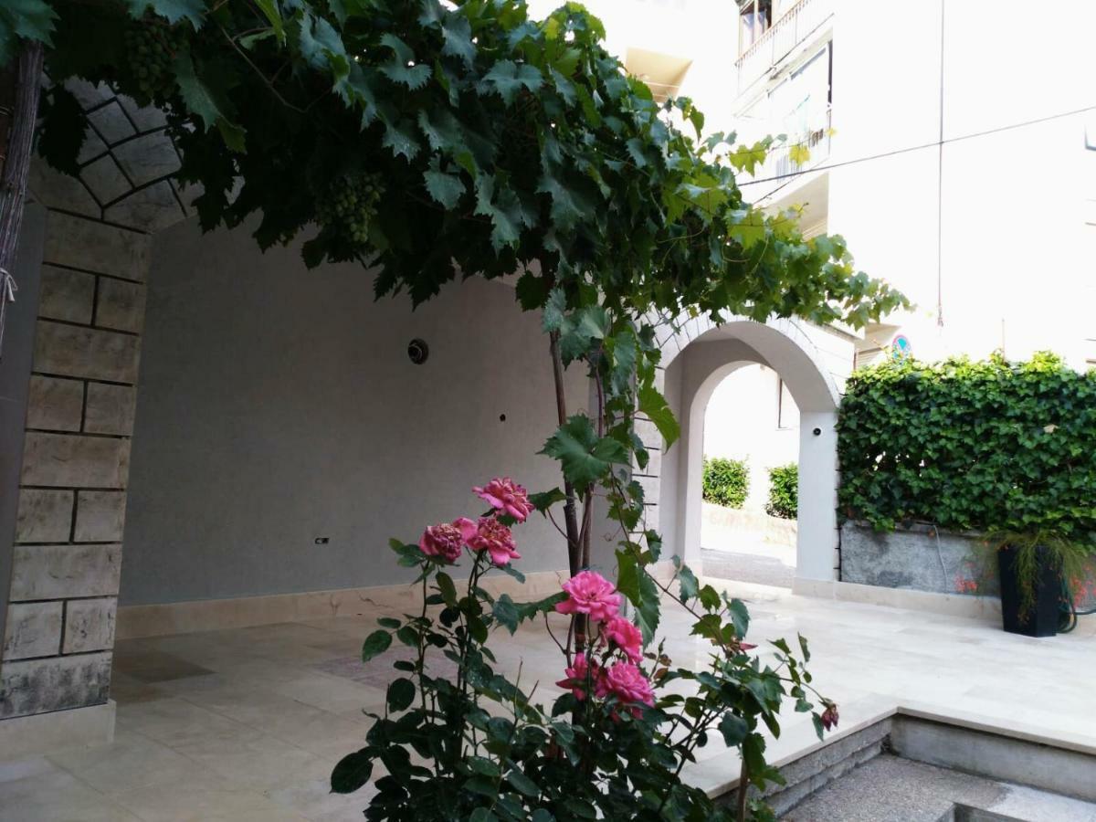 Garden Apartment Dina Split Buitenkant foto